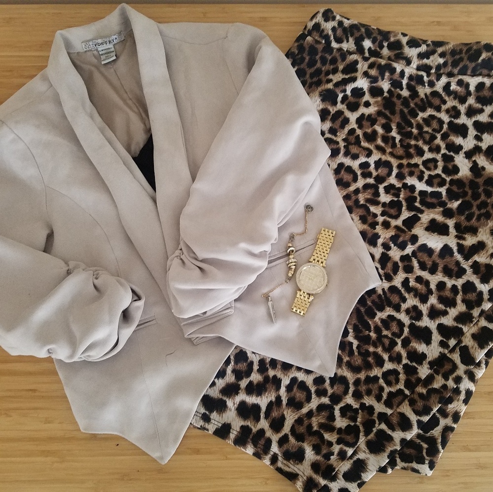 Leopard Print Midi Skirt